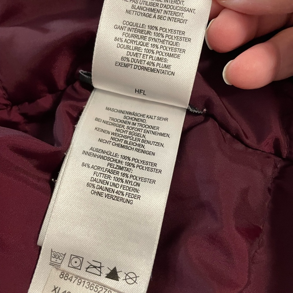 Columbia Sportwear Women's White Puffer Vest Women's XL - Picture 9 of 15